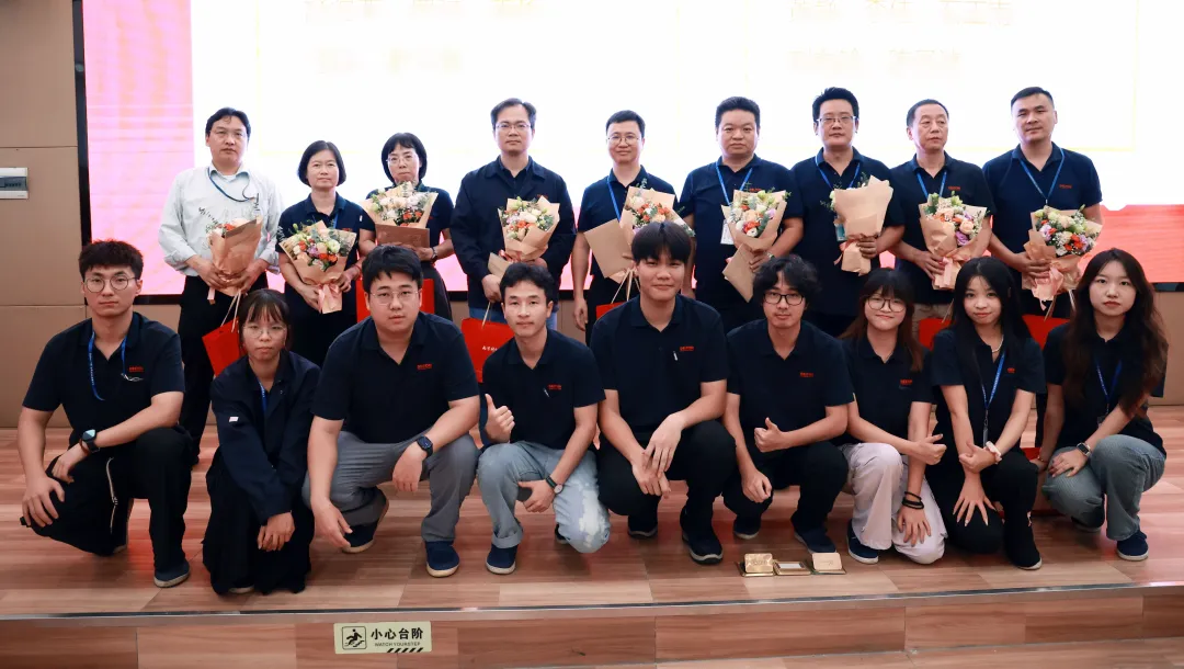 谢师恩，，，，，，礼颂引路人！